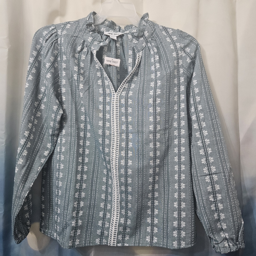 Nine West :Jeans Co. Dusty Blue Floral-Stripe Ruffle Blouse Medium NWT